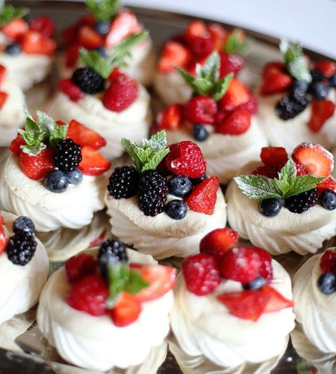 Vegan Mini Pavlovas